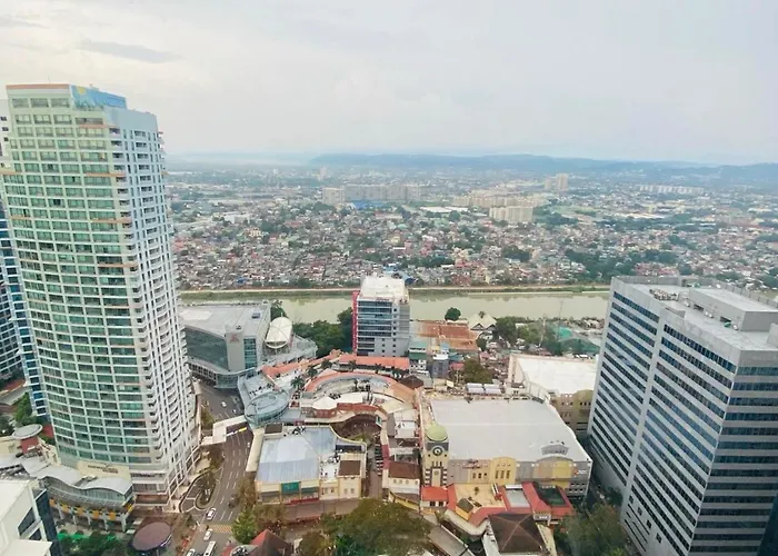 One Eastwood With Mountain View